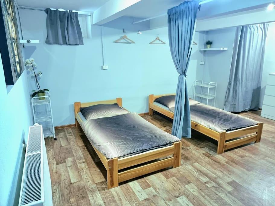 Simple Apartment Near Hockey & Football Arena Bratislava Exteriör bild