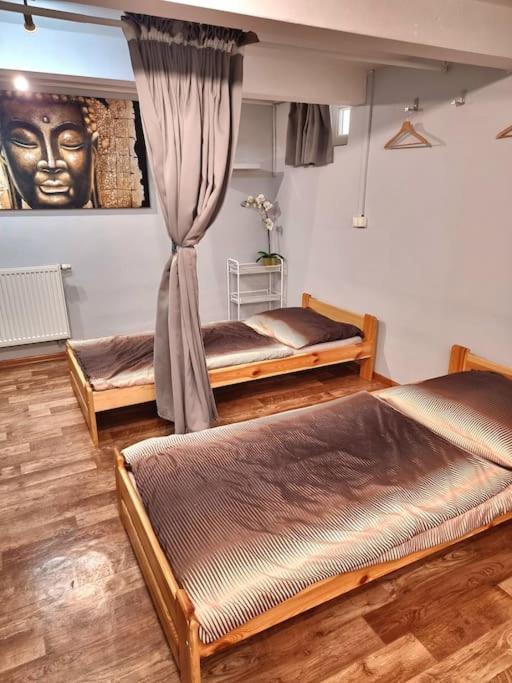 Simple Apartment Near Hockey & Football Arena Bratislava Exteriör bild